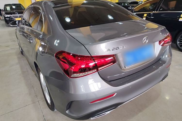 Mercedes-Benz A 200 L 2020 — фото 4