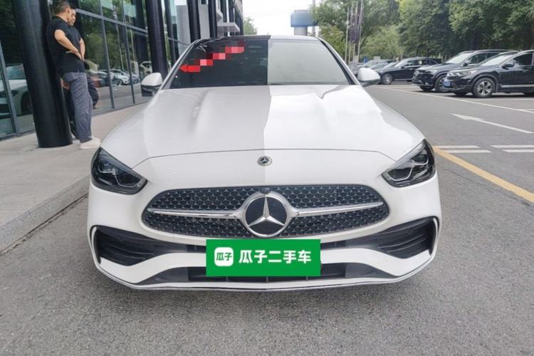 Mercedes-Benz C 260 L 2024 — 2