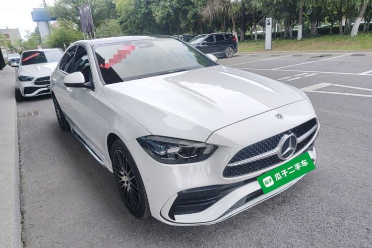 Mercedes-Benz C 260 L 2024 — 3