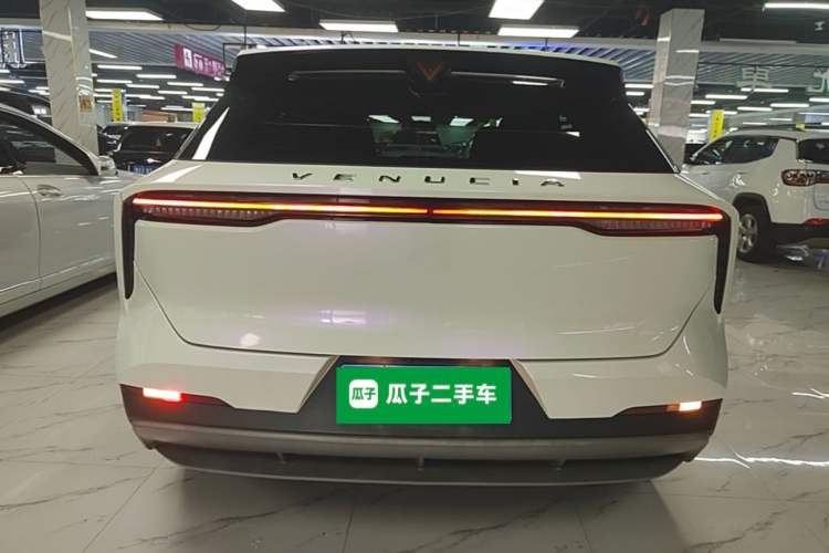 Venucia V 2023 — 5