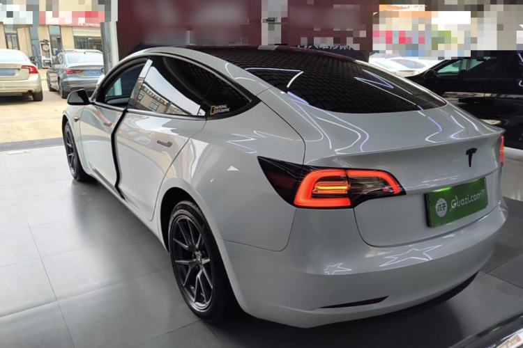 Tesla Model 3 2022 — 4