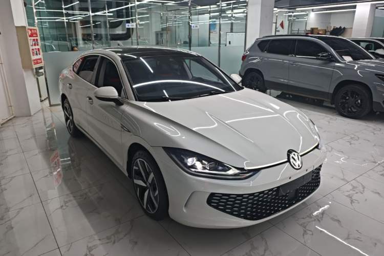 Volkswagen Lamando 2023 — 3