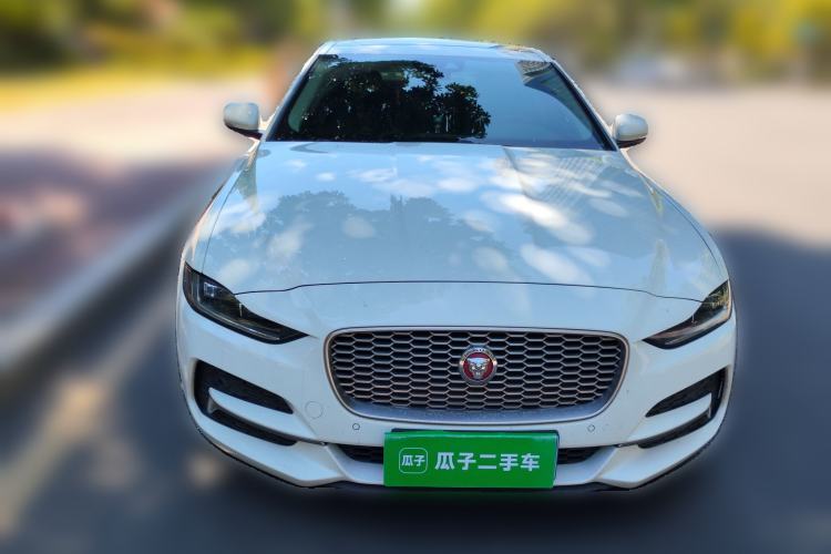 Jaguar XF 2020 — фото 2