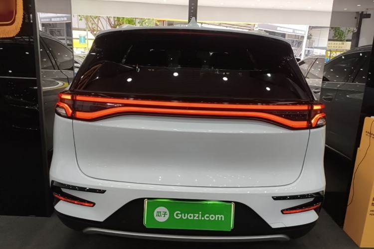 BYD Tang 2023 — 5
