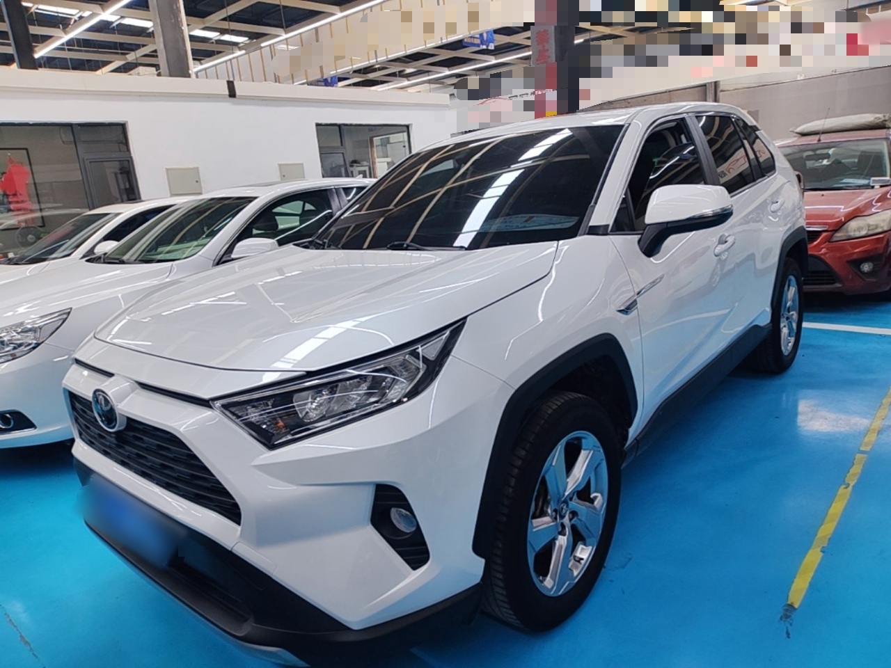 Toyota RAV4 2022 — фото 1