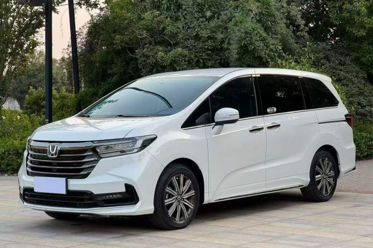 Honda Odyssey 2024 — фото 2