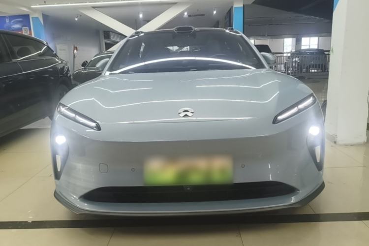NIO ET5 2022 — 2