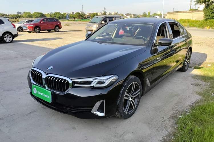 BMW 530Li 2021 — фото 1