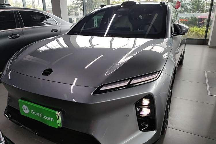 NIO ET5T 2025 — 2