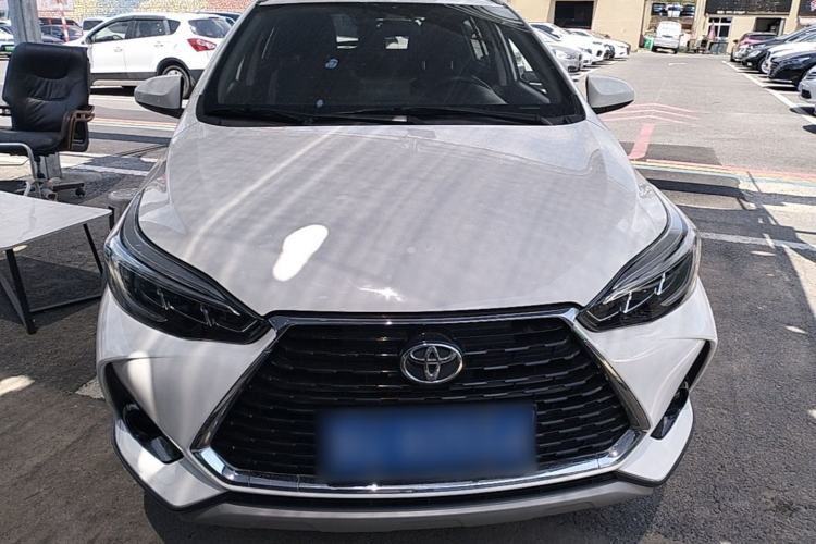 Toyota Yaris 2021 — 2