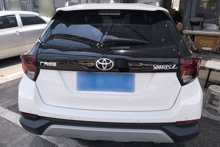 Toyota Yaris 2021 — 5