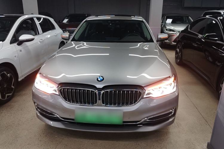 BMW 530Le 2020 — 2