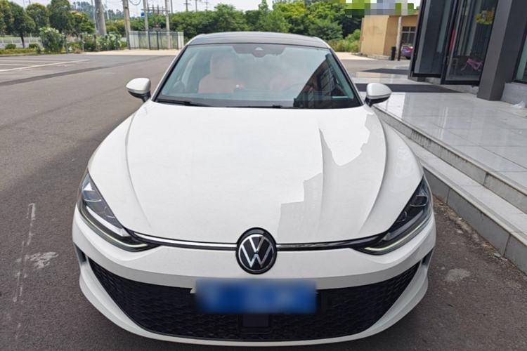 Volkswagen Lamando 2023 — 2