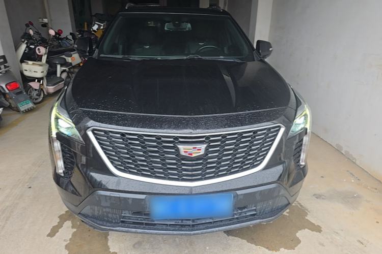 Cadillac XT4 2020 — фото 2
