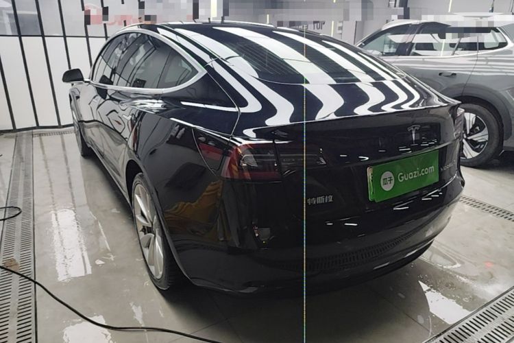 Tesla Model 3 2020 — 4