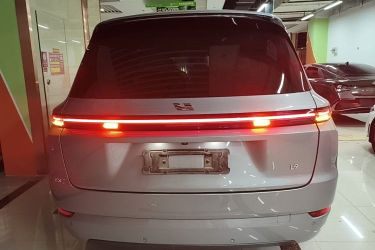 Li Auto L9 2022 — 5