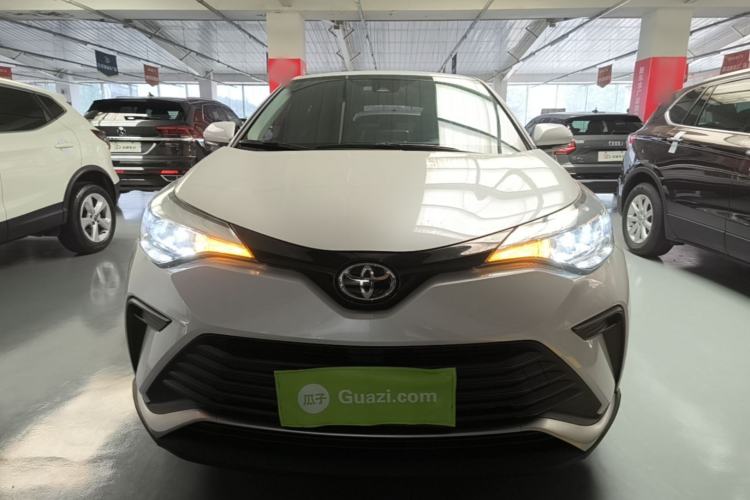 Toyota IZOA 2021 — 2