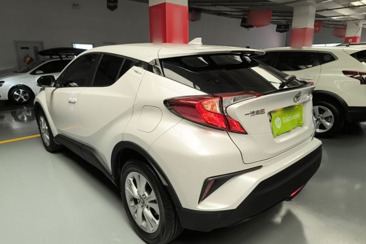 Toyota IZOA 2021 — 4