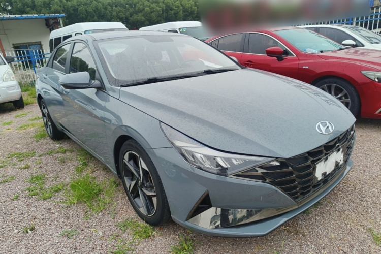 Hyundai Elantra 2021 — 3