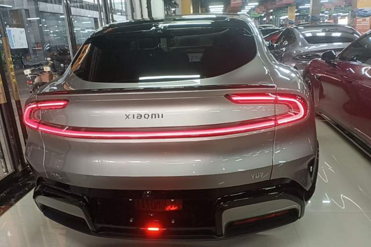 Xiaomi Auto YU7 2025 — фото 5
