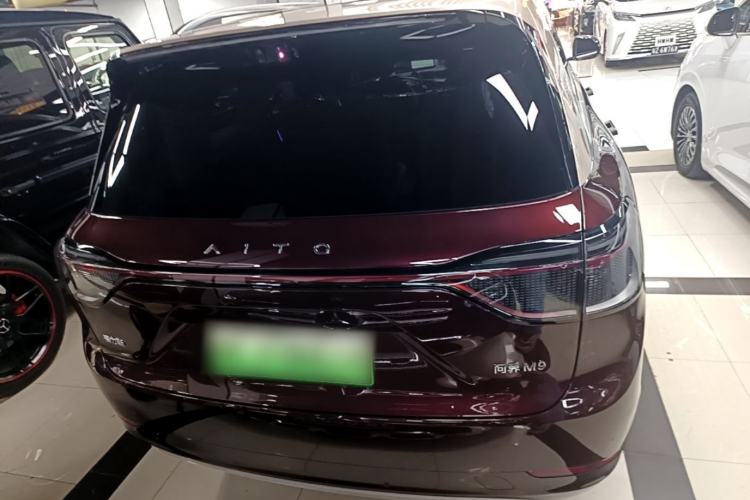AITO M9 2025 — 5
