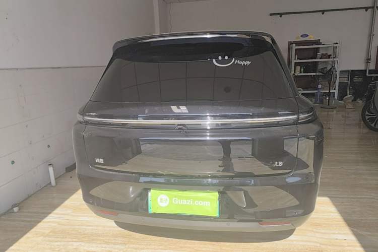 Li Auto L8 2025 — 5