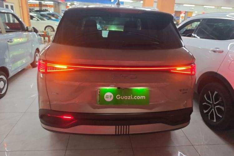 BYD Sealion 05 2025 — 5