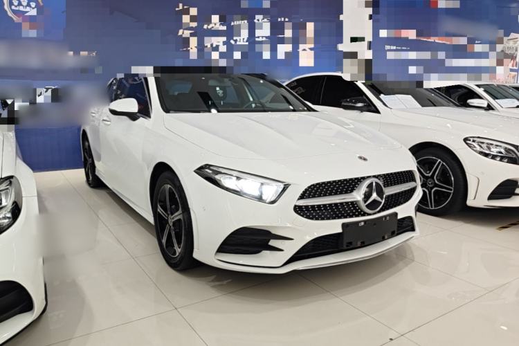 Mercedes-Benz A 200 L 2022 — фото 3