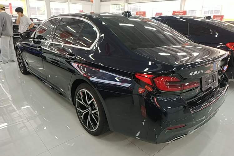 BMW 530Li 2022 — 4