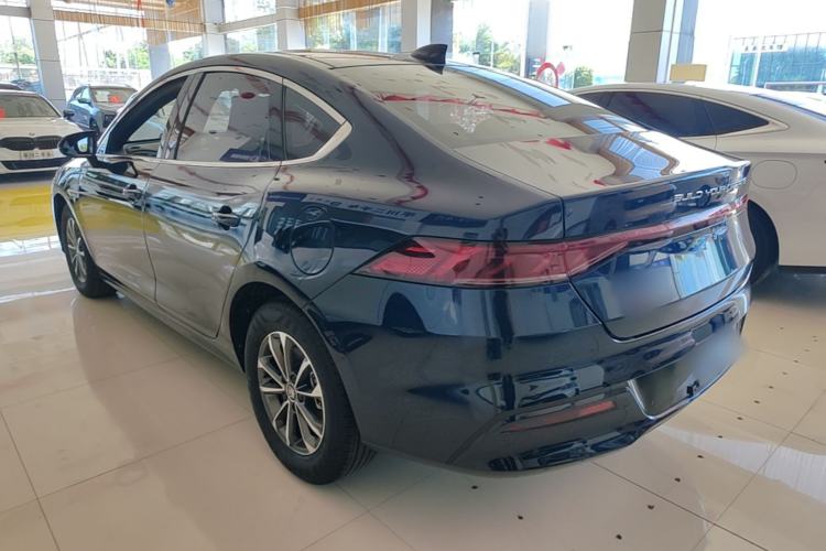 BYD Qin Plus 2023 — фото 4