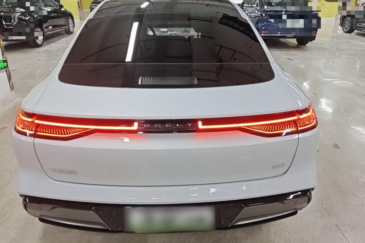 Geely Galaxy E8 2025 — 5