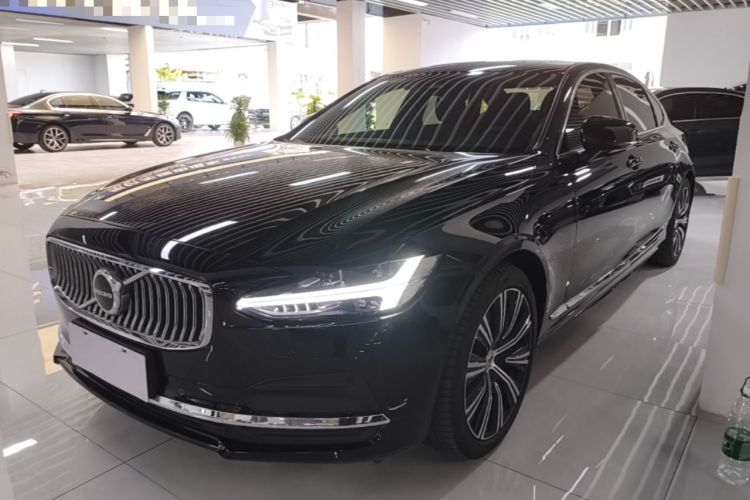 Volvo S90 2025 — фото 1