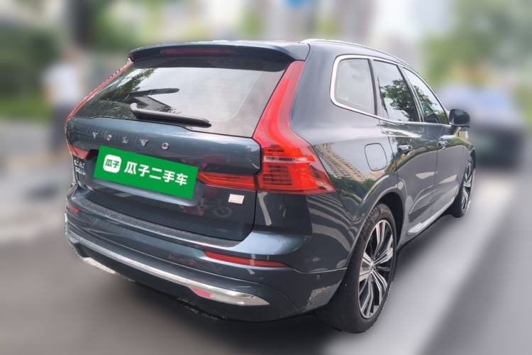 Volvo XC60 2022 — фото 4