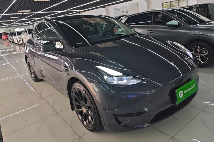 Tesla Model Y 2022 — 3