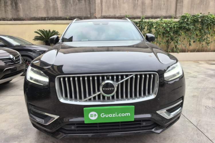 Volvo XC90 2021 — 2
