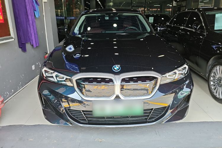 BMW i3 2024 — 2