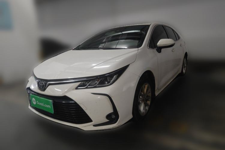 Toyota Corolla 2021 — фото 1
