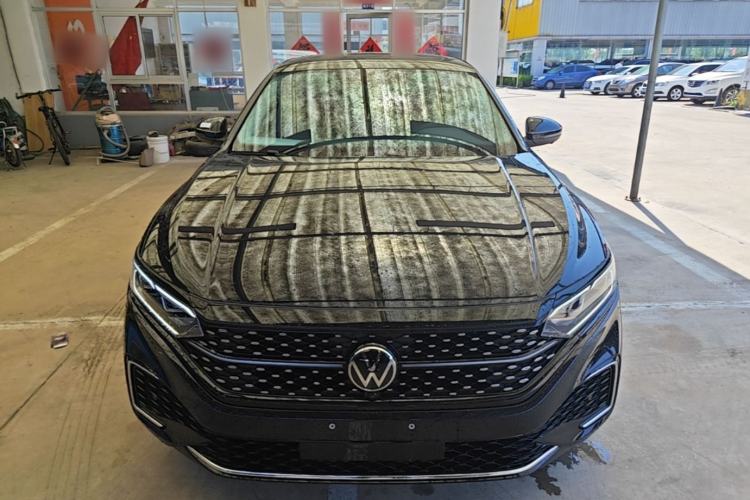 Volkswagen Passat 2024 — 2