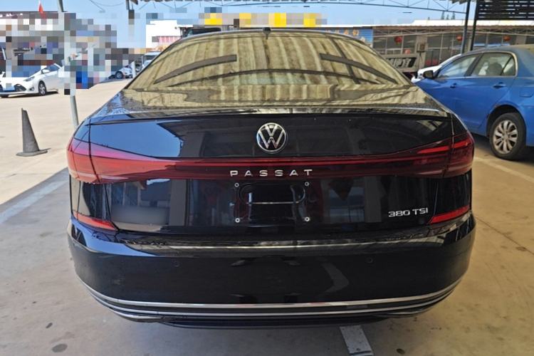 Volkswagen Passat 2024 — 5