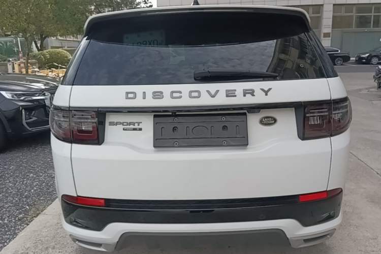 Land Rover Discovery Sport 2021 — фото 5