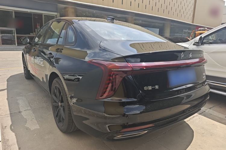Hongqi H5 2025 — 4