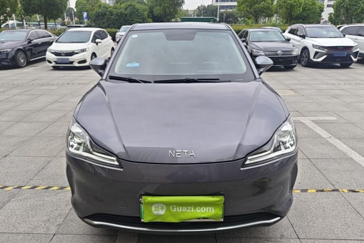 Neta V 2022 — 2