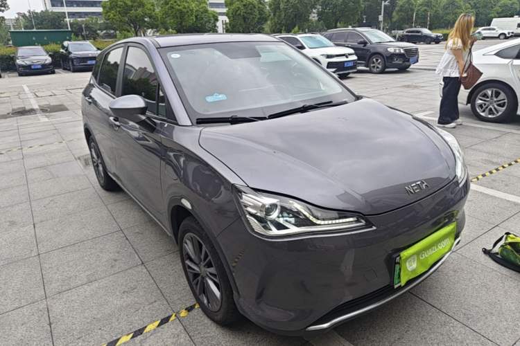 Neta V 2022 — 3
