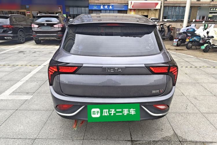 Neta V 2022 — 5
