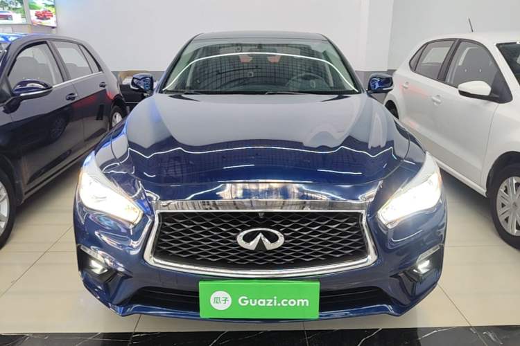 Infiniti Q50 2018 — 2