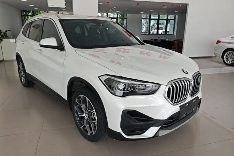 BMW X1 2022 — фото 3