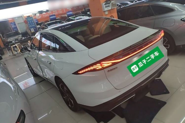 Geely Galaxy L6 2023 — 4