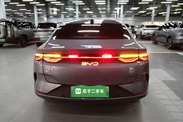 BYD Qin L 2025 — 5