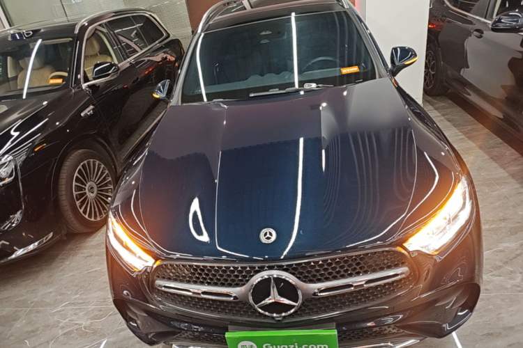 Mercedes-Benz GLC 260 L 2023 — фото 2