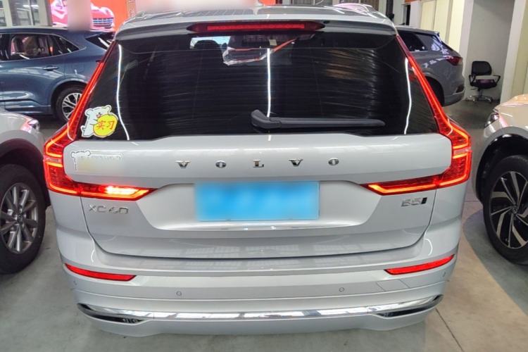 Volvo XC60 2025 — 5